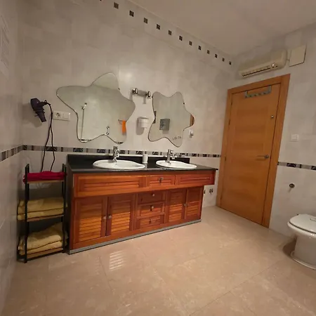 Vut Al-Bayassi Appartement Baeza Buitenkant foto