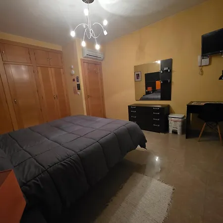 Vut Al-Bayassi Appartement Baeza Buitenkant foto